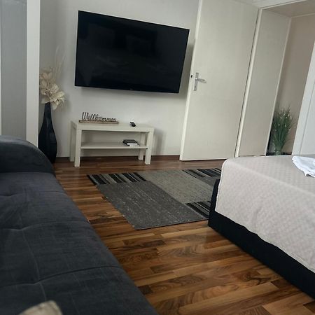 Paower Apartment Wenen Buitenkant foto