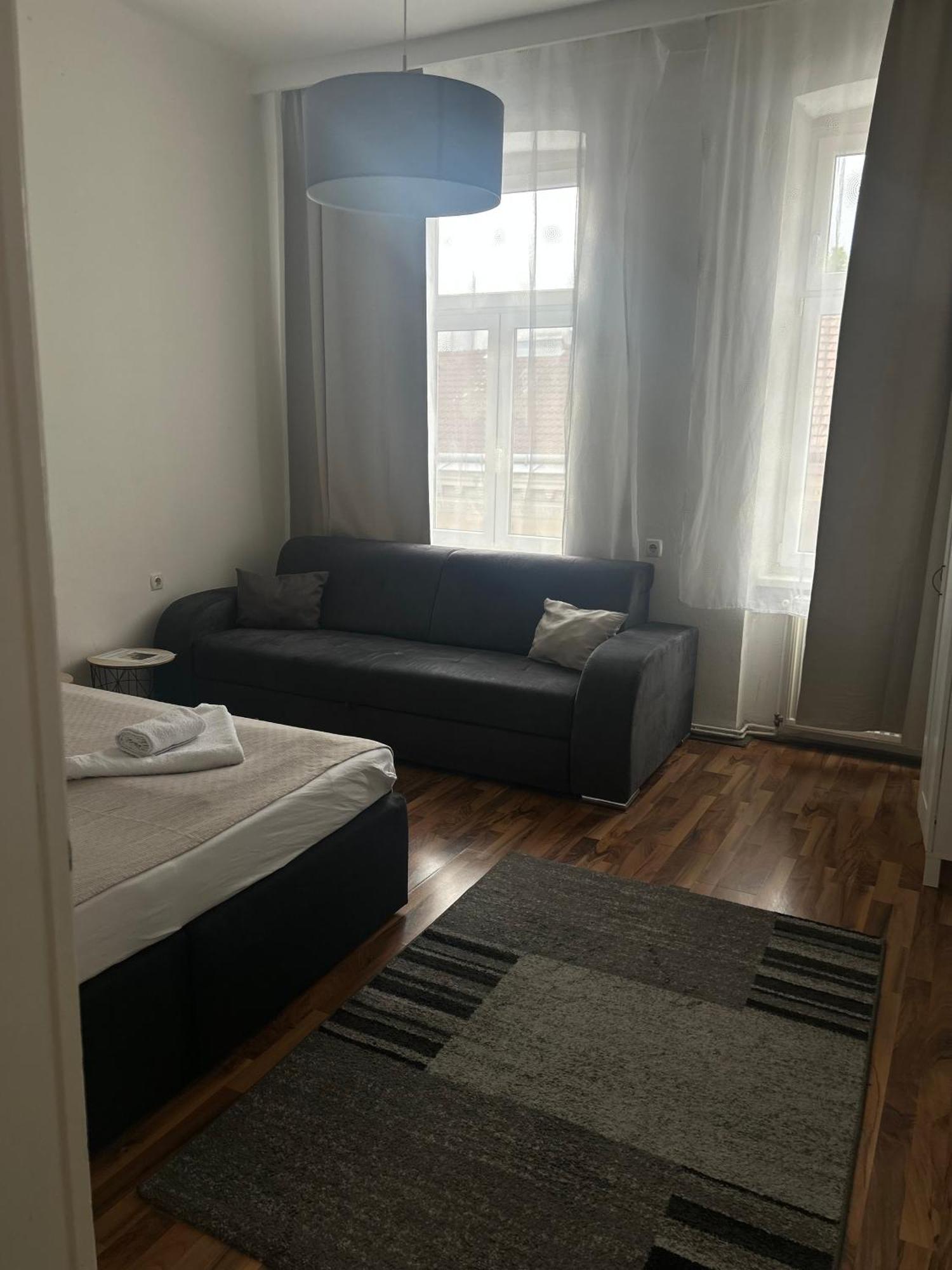 Paower Apartment Wenen Buitenkant foto