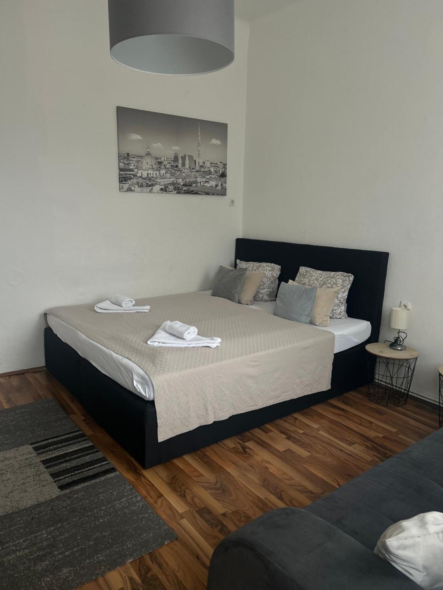 Paower Apartment Wenen Buitenkant foto