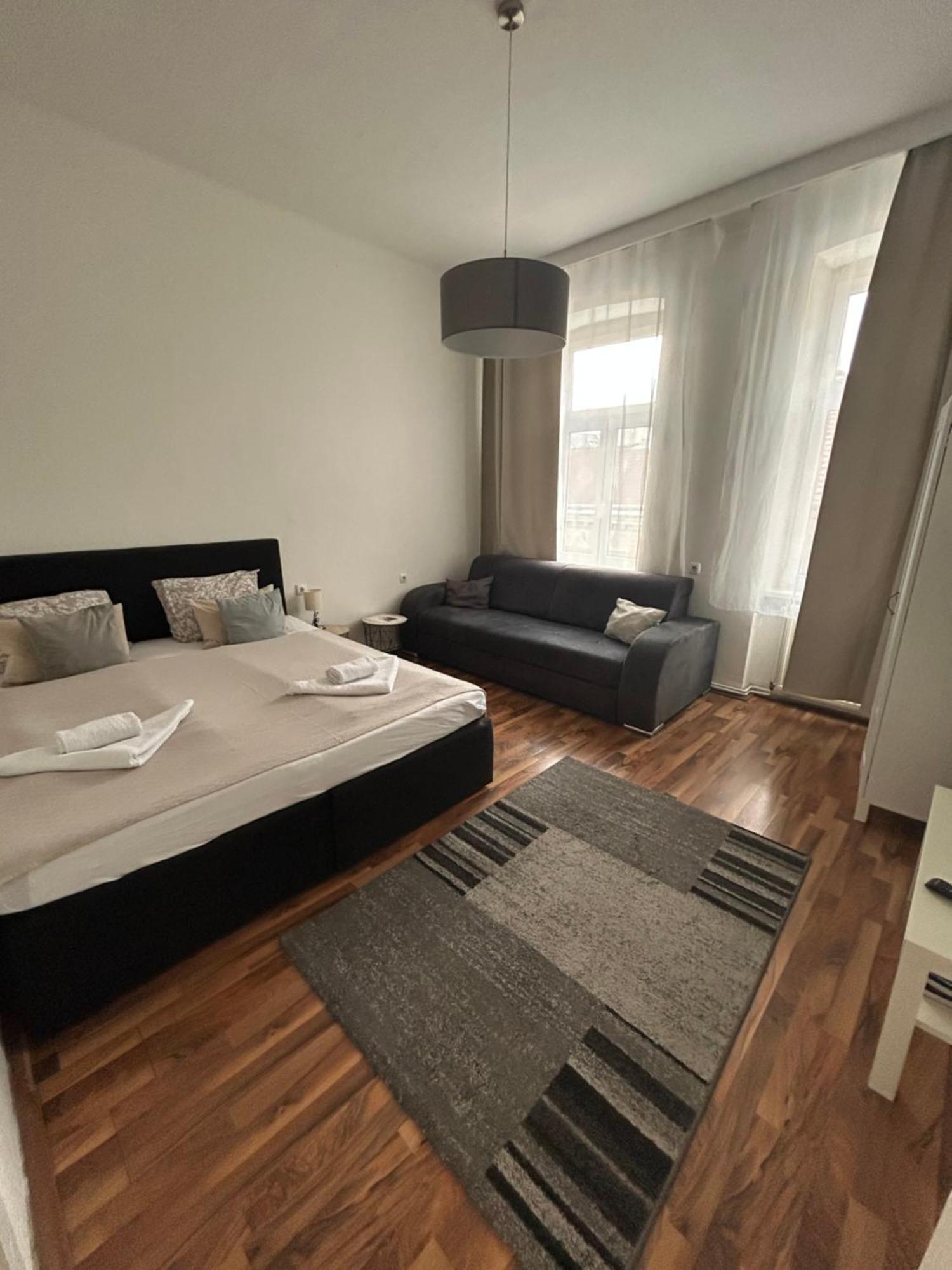 Paower Apartment Wenen Buitenkant foto